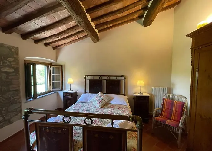 Podere I Sorbi, Spacious Tuscan Villa, Lajatico, Nr Pisa