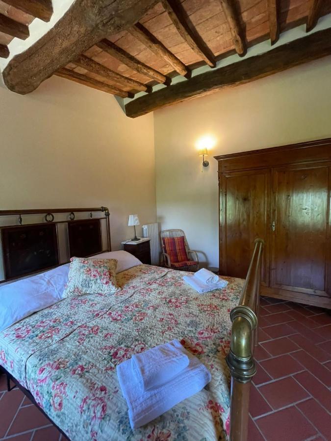 Podere I Sorbi, Spacious Tuscan Villa, Lajatico, Nr Pisa Vakantiehuis *